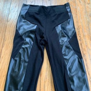 faux leather elastic leggings